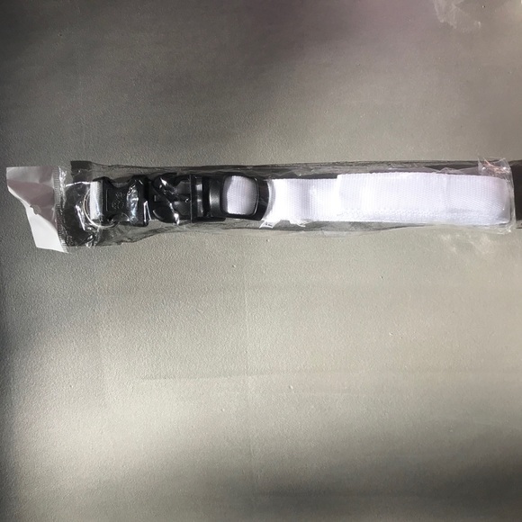 🐶 XL LED Dog Safety Collar White - Picture 7 of 8